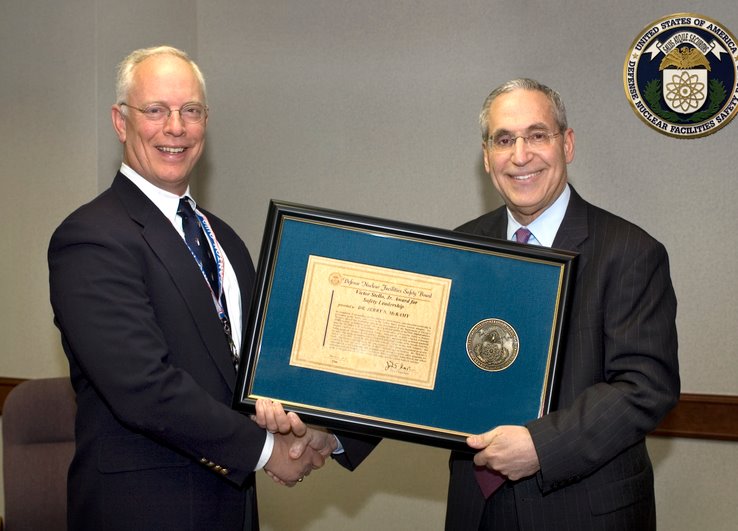 2010 Victor Stello Junior award being presented to Doctor Jerry McKamy